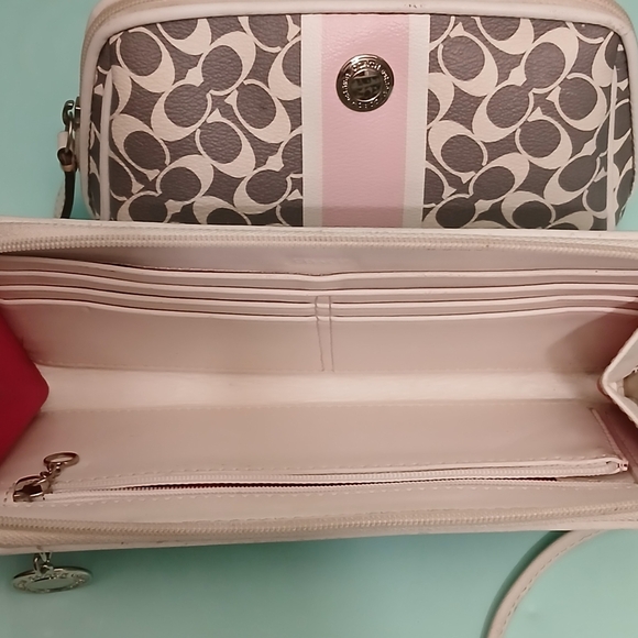 Coach Leather Wallet and Cosmetic Pouch Set - Picture 10 of 14